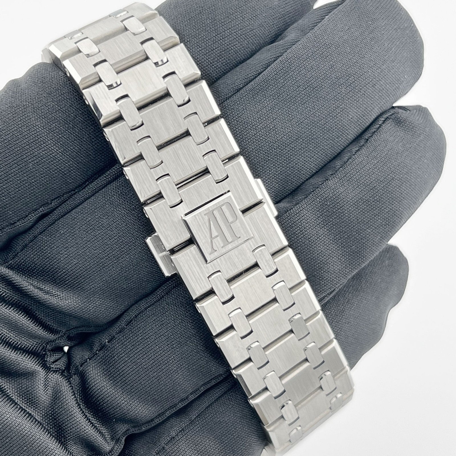 Royal Oak Double Balance Wheel Openworked Stainless Steel (2024) 2 Royal Oak Double Balance Wheel Openworked Stainless Steel (2024) - Image 2