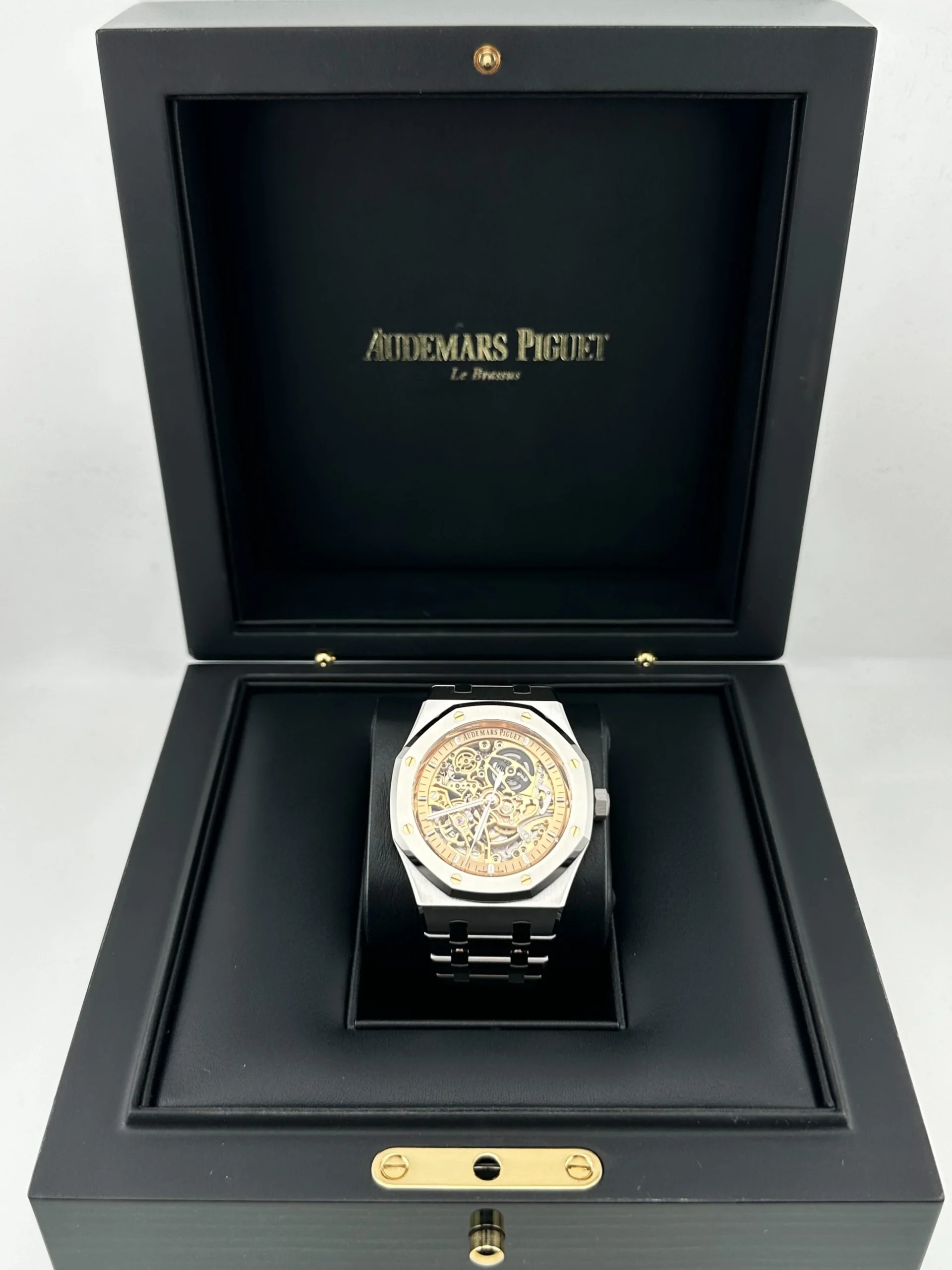 Royal Oak Double Balance Wheel Openworked Steel Pink Gold Dial (2024) 2 Royal Oak Double Balance Wheel Openworked Steel Pink Gold Dial (2024) - Image 2