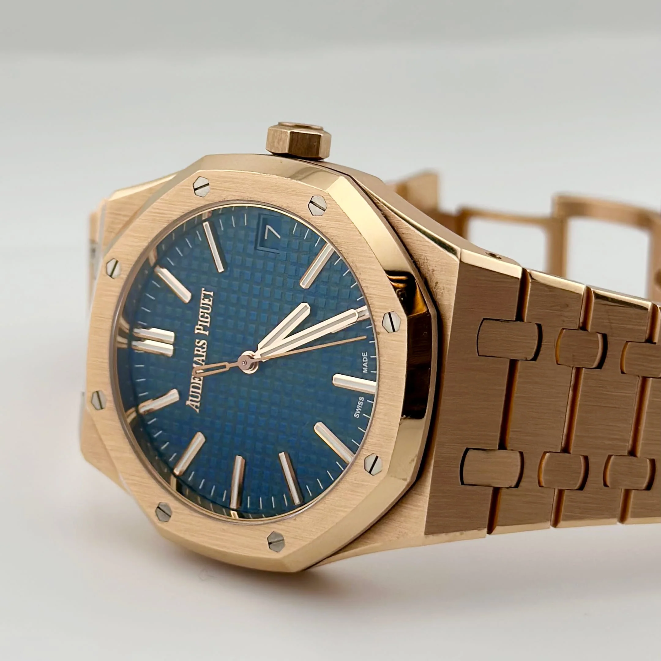 Royal Oak Rose Gold Blue Dial (2023) 9 Royal Oak Rose Gold Blue Dial (2023) - Image 9