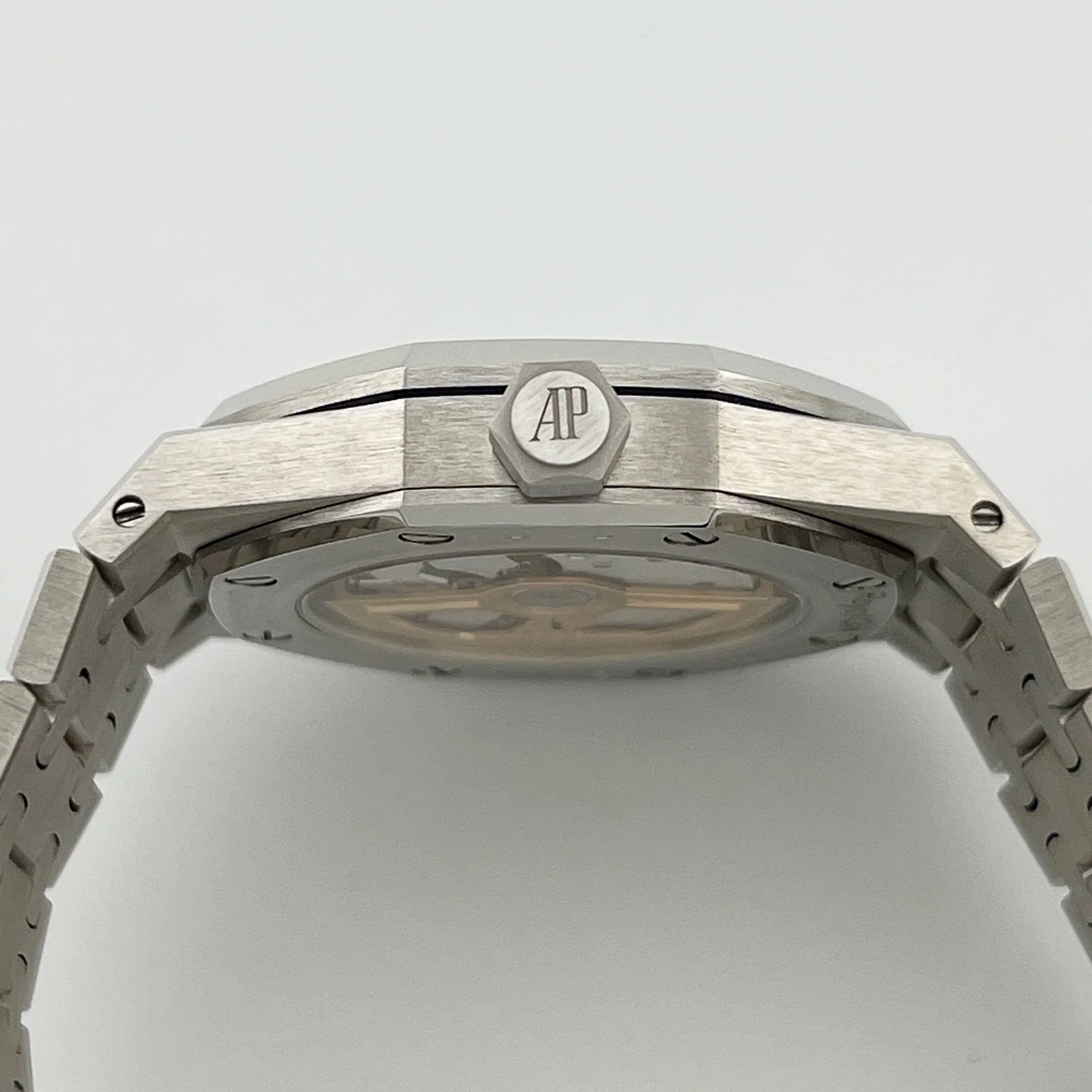 Royal Oak White Gold Diamond Bezel Smoked Blue Dial (2024) 14 Royal Oak White Gold Diamond Bezel Smoked Blue Dial (2024) - Image 14