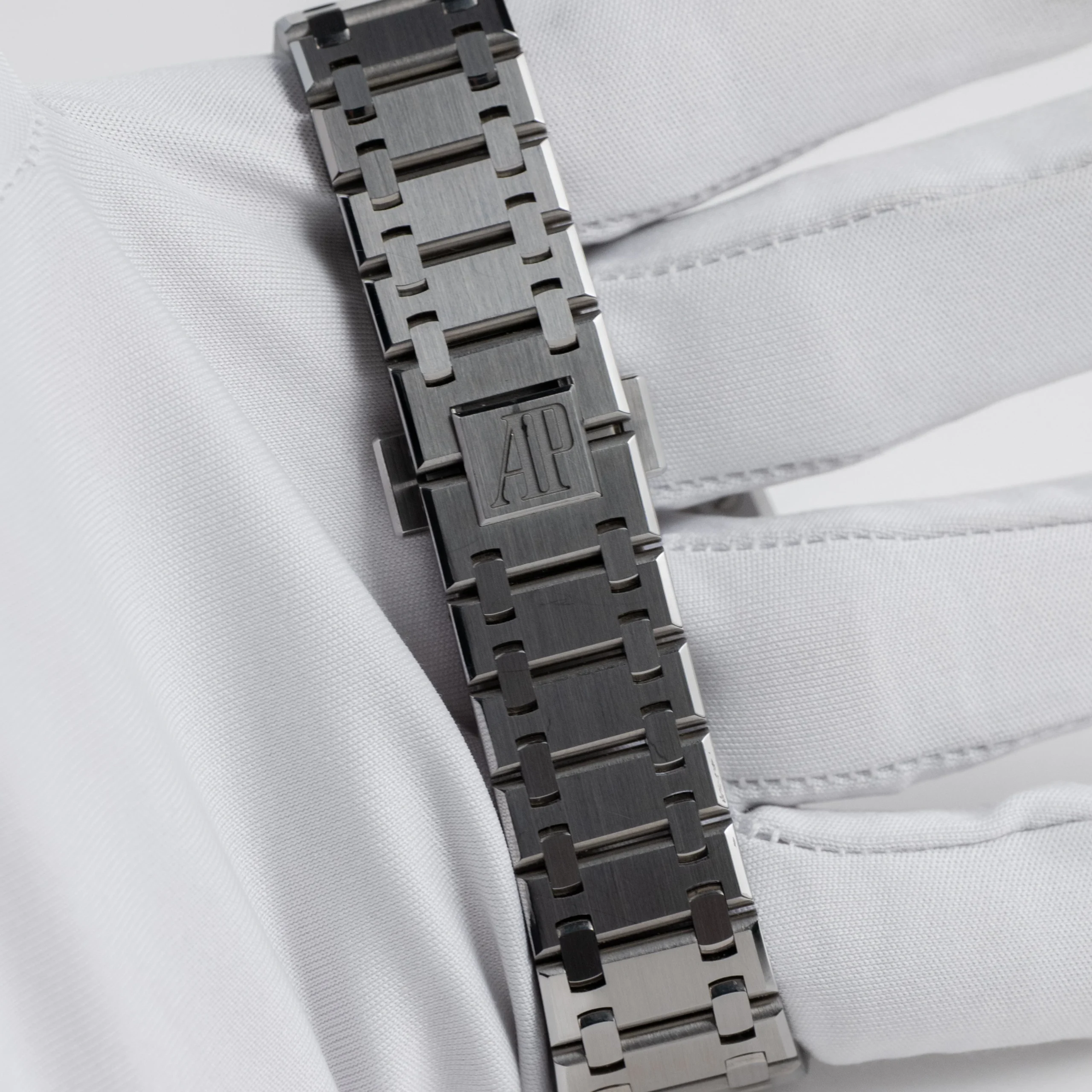 Royal Oak Jumbo Extra-Thin Openworked 50th Anniversary Stainless Steel 2 Royal Oak Jumbo Extra-Thin Openworked 50th Anniversary Stainless Steel - Image 2