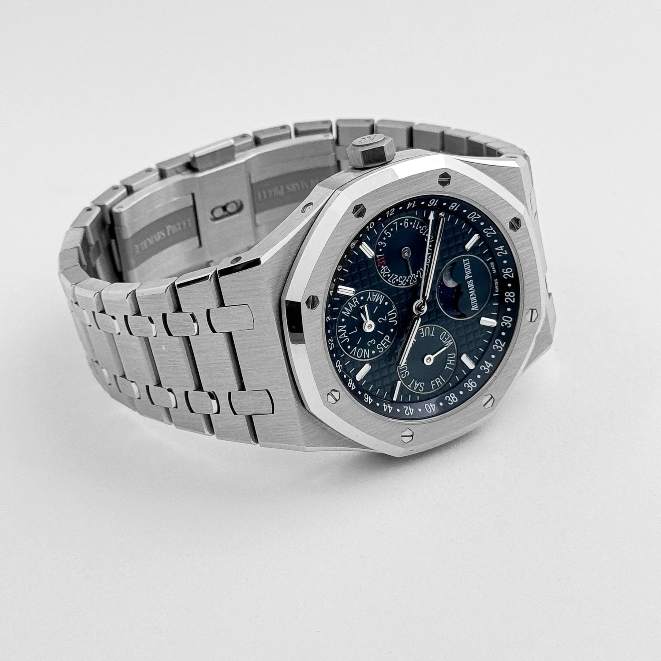 Royal Oak Perpetual Calendar Stainless Steel Dark Blue Dial 6 Royal Oak Perpetual Calendar Stainless Steel Dark Blue Dial - Image 6