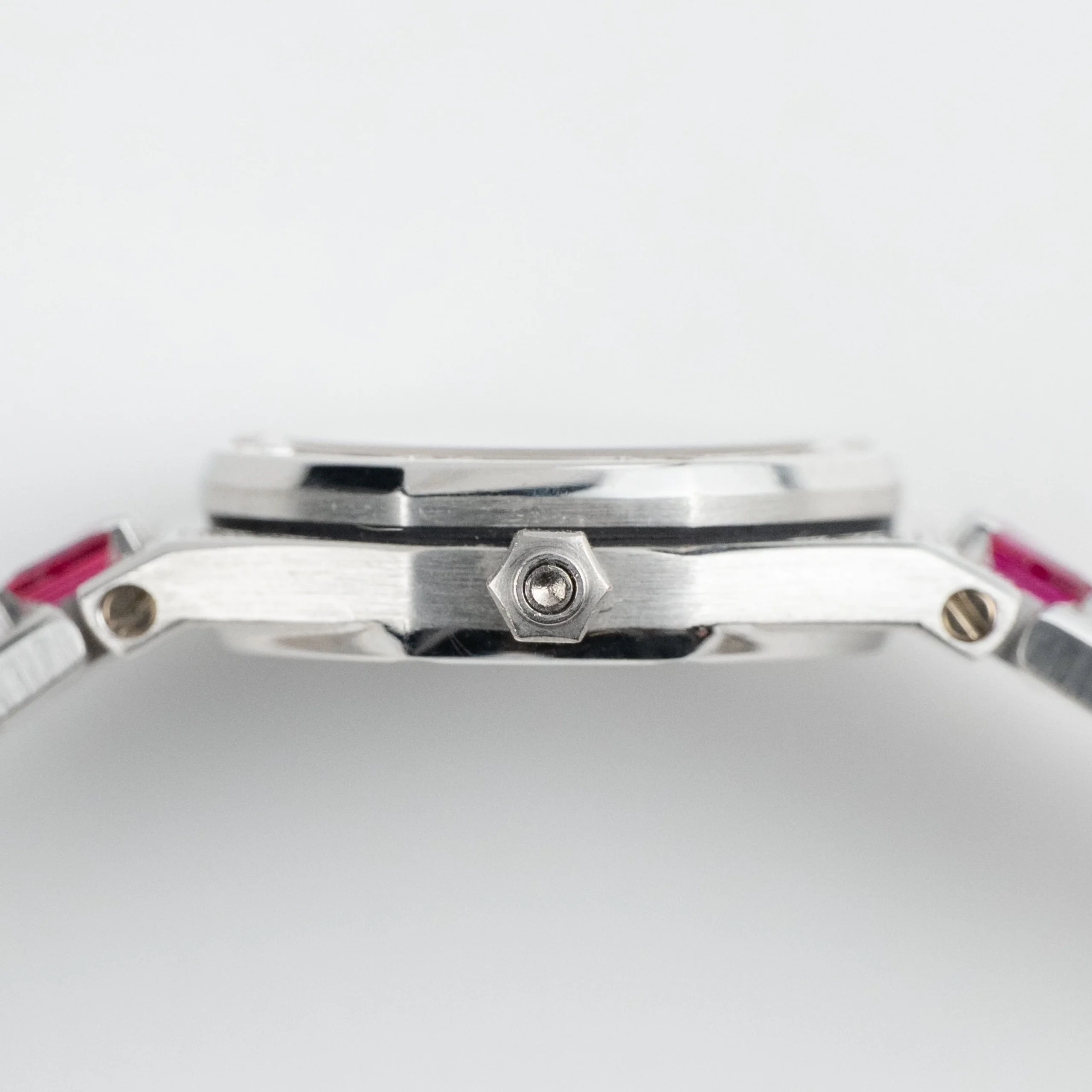 Royal Oak Ladies Vintage White Gold Diamond & Ruby Quartz (1997) 6 Royal Oak Ladies Vintage White Gold Diamond & Ruby Quartz (1997) - Image 6