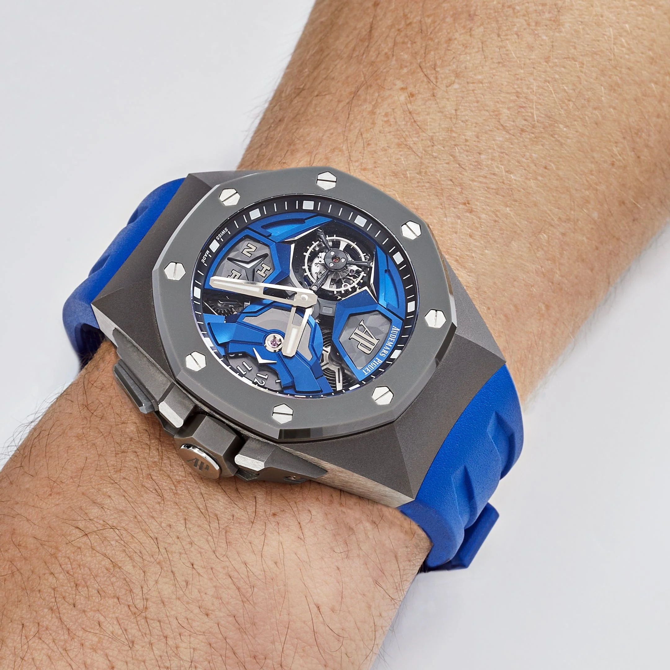 Royal Oak Concept Flying Tourbillon GMT Titanium 2 Royal Oak Concept Flying Tourbillon GMT Titanium - Image 2