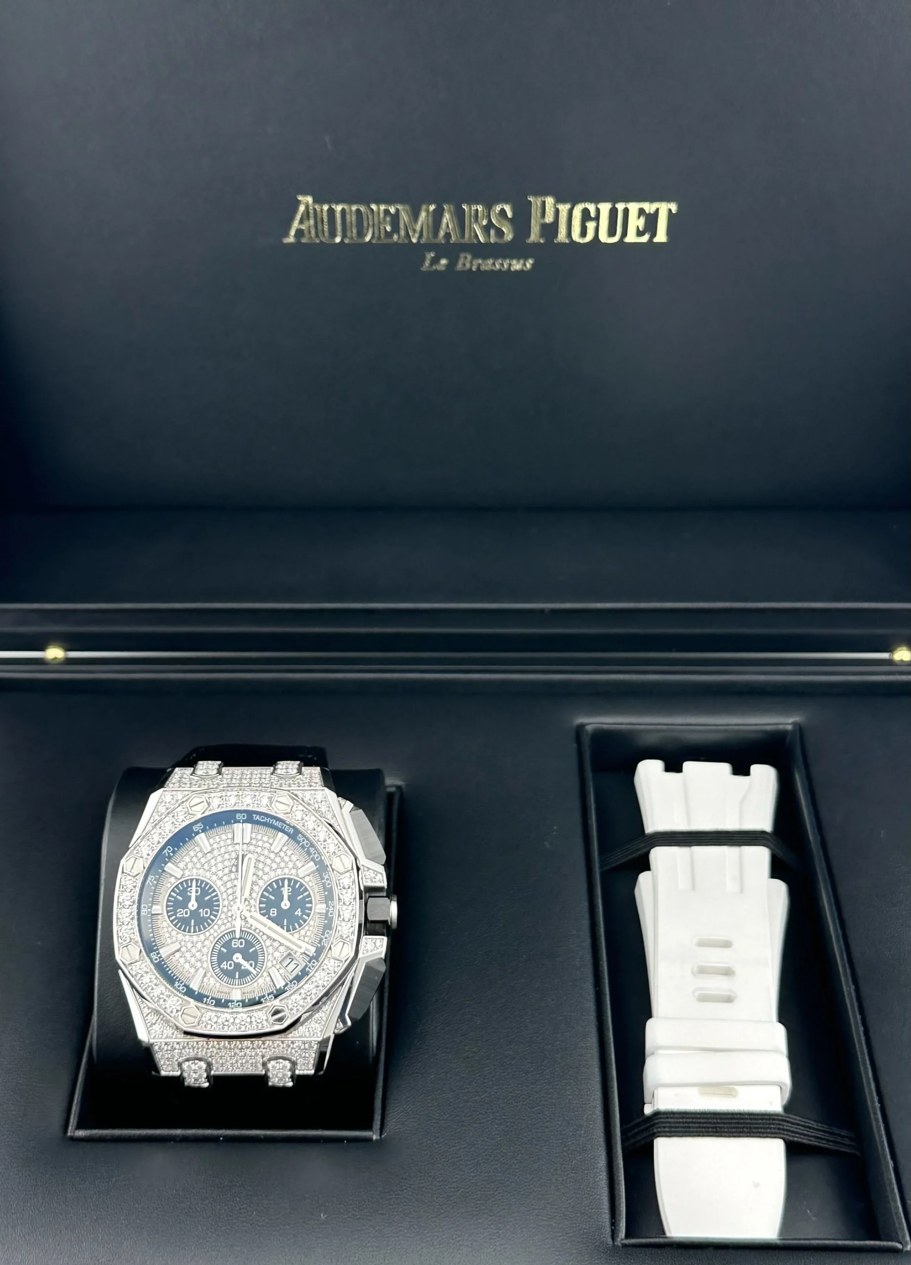 Royal Oak Offshore Chronograph White Gold Diamond Case & Bezel 6 Royal Oak Offshore Chronograph White Gold Diamond Case & Bezel - Image 6