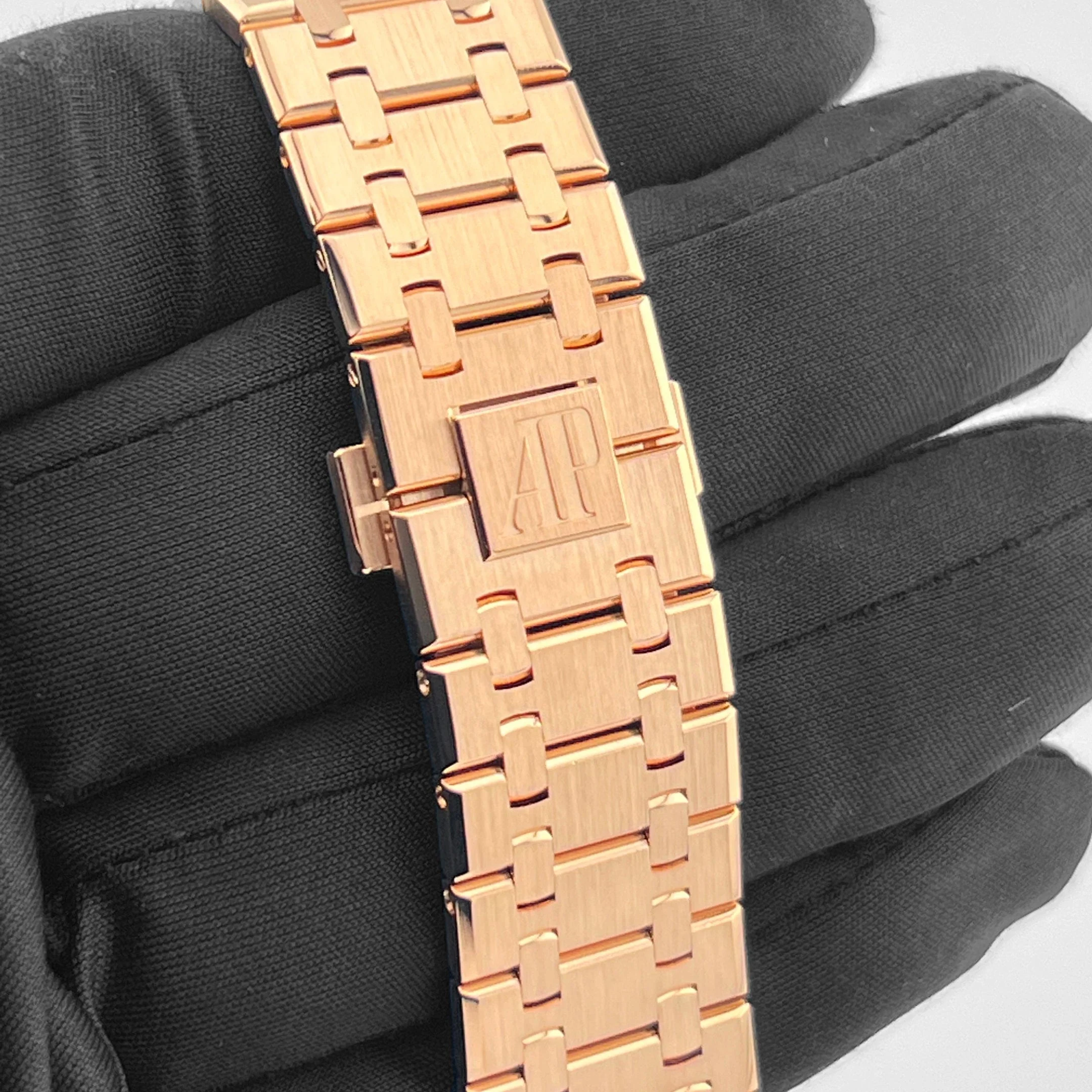 Royal Oak Perpetual Calendar Rose Gold Silver Dial (2021) 5 Royal Oak Perpetual Calendar Rose Gold Silver Dial (2021) - Image 5