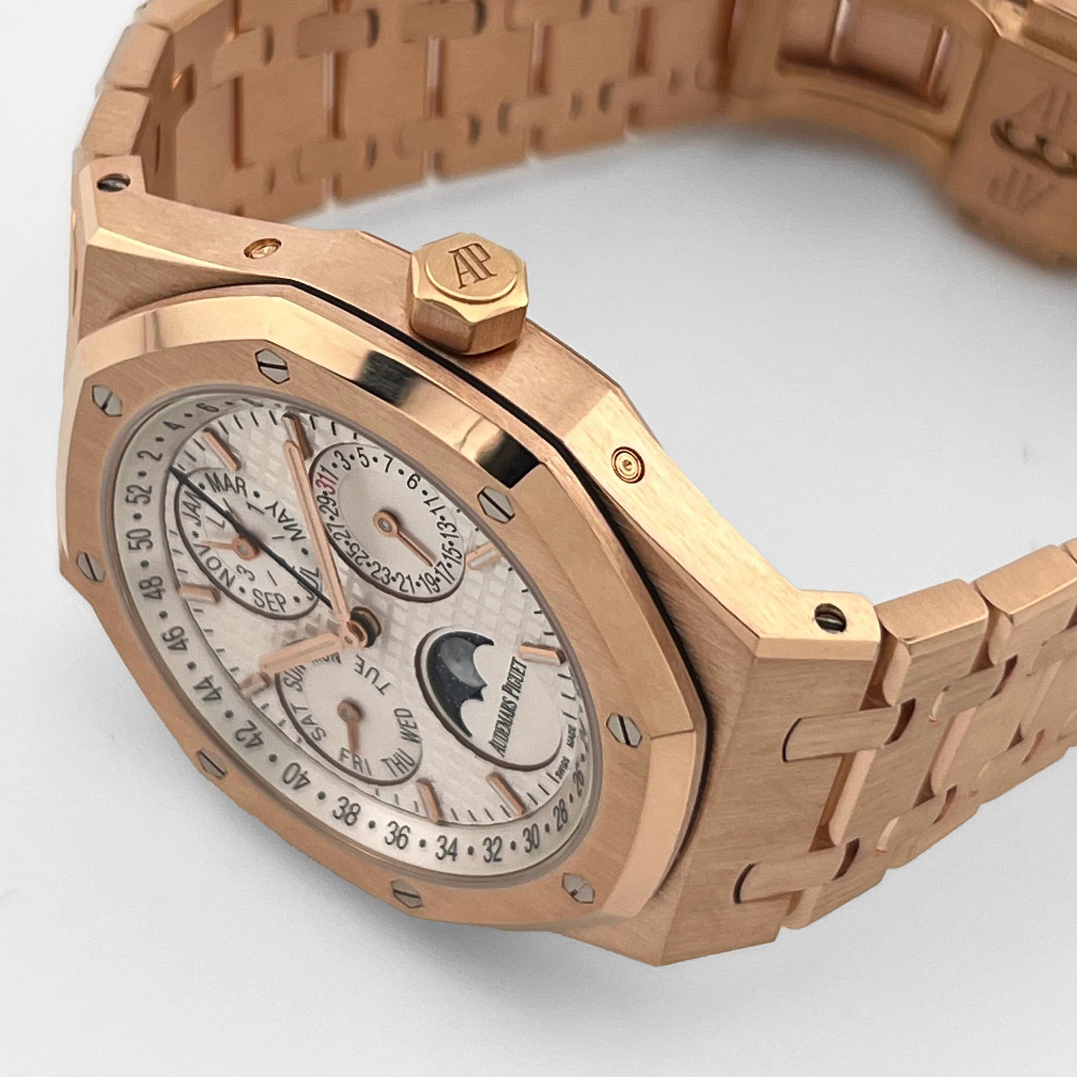 Royal Oak Perpetual Calendar Rose Gold Silver Dial (2021) 6 Royal Oak Perpetual Calendar Rose Gold Silver Dial (2021) - Image 6