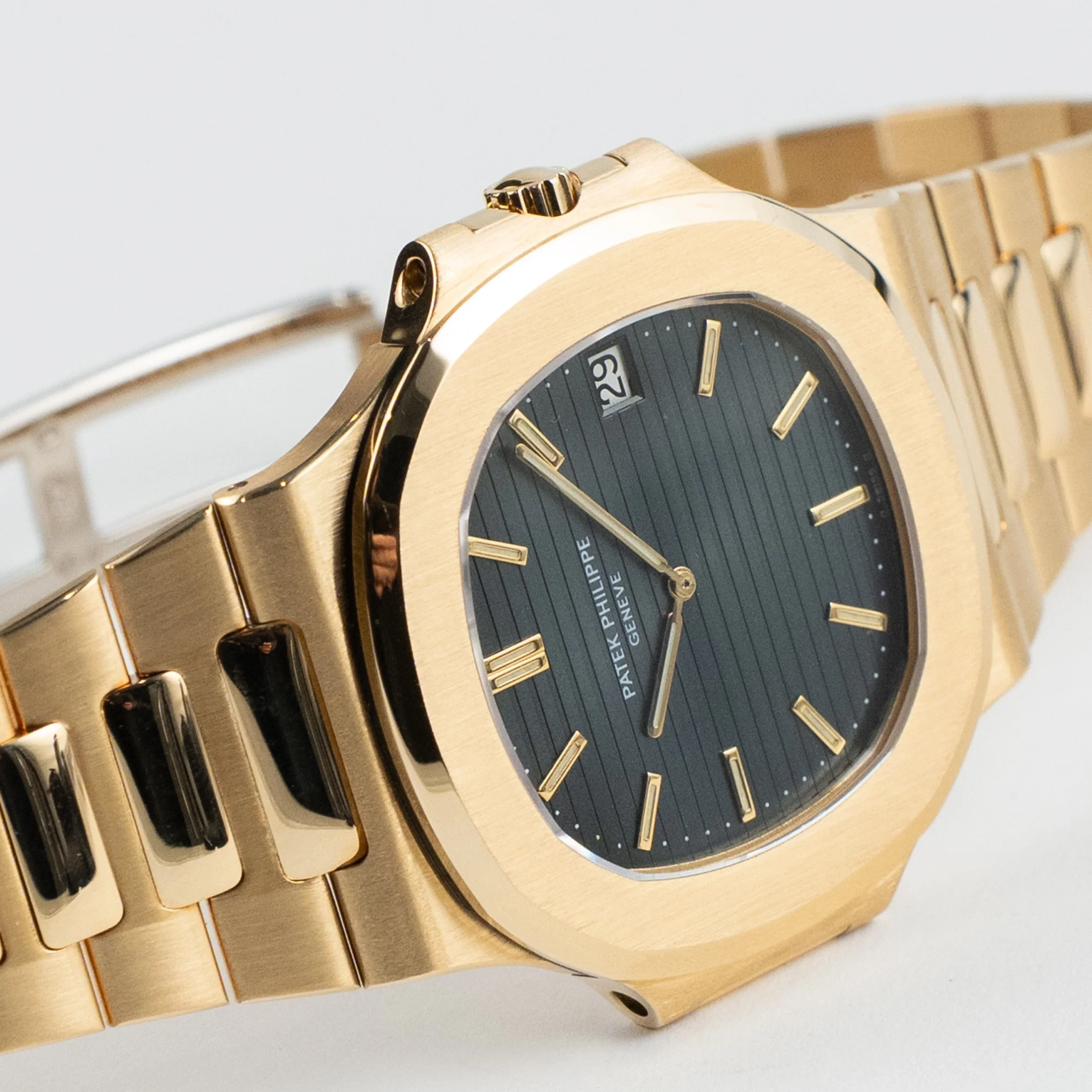 Nautilus Vintage Yellow Gold Black Ribbed Dial 2 Nautilus Vintage Yellow Gold Black Ribbed Dial - Image 2
