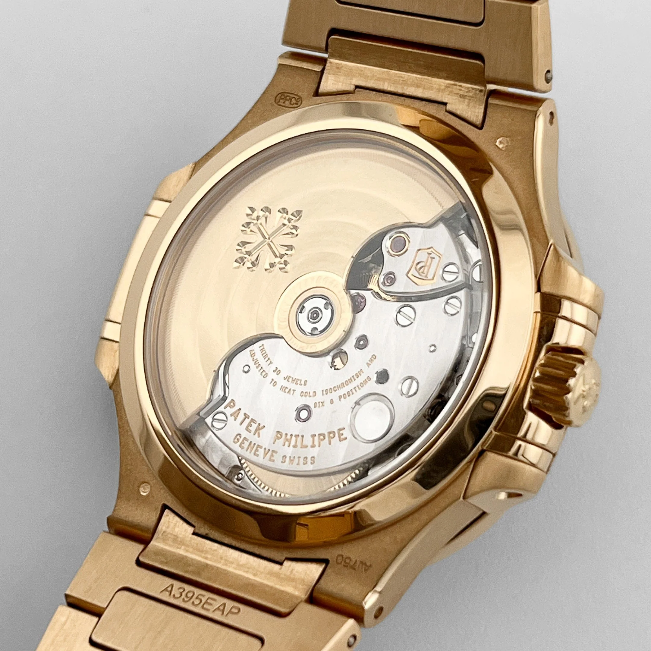 Nautilus 'Ladies' Rose Gold Champagne Golden Dial (2024) 5 Nautilus 'Ladies' Rose Gold Champagne Golden Dial (2024) - Image 5