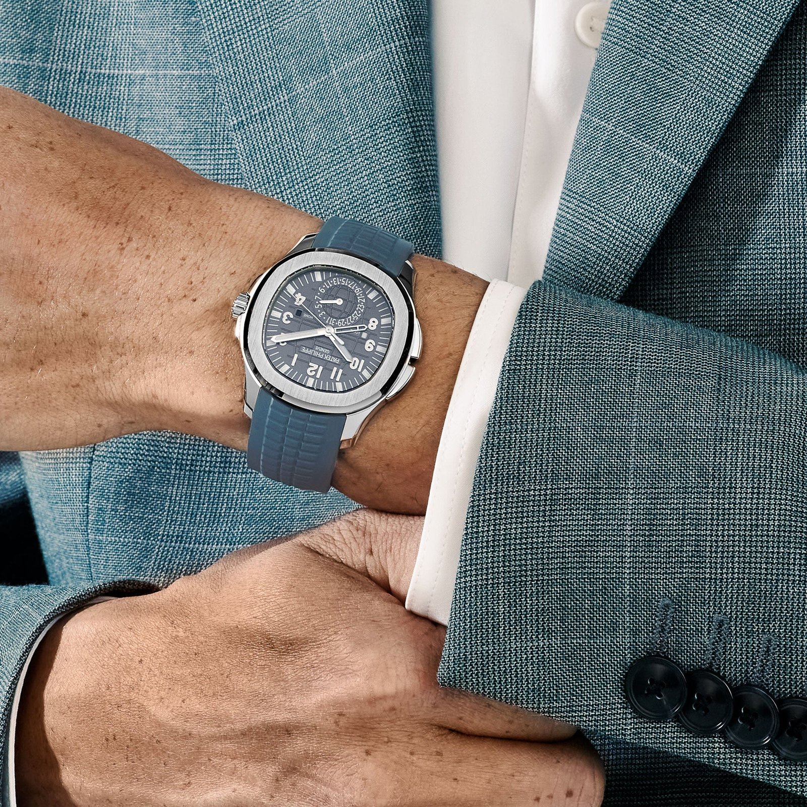 Aquanaut 'Travel Time' White Gold Blue-Gray Dial (2025) 3 Aquanaut 'Travel Time' White Gold Blue-Gray Dial (2025) - Image 3