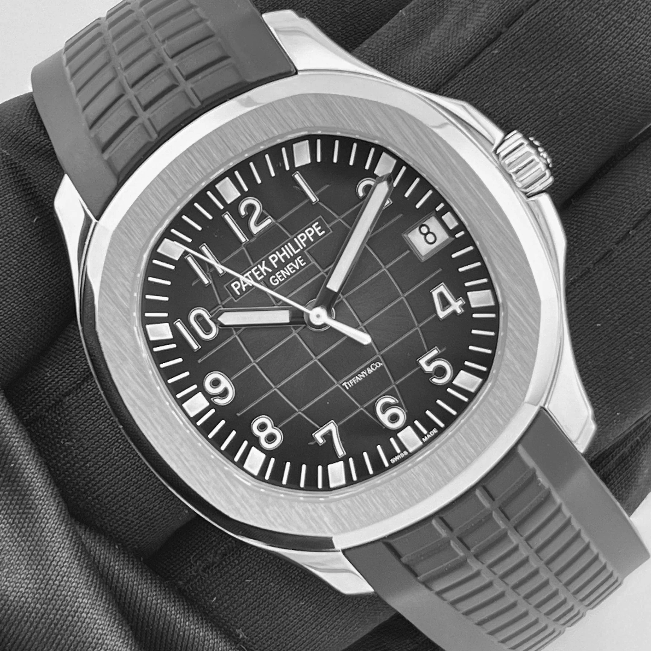 Aquanaut 'Tiffany & Co.' Stainless Steel Black Dial 10 Aquanaut 'Tiffany & Co.' Stainless Steel Black Dial - Image 10
