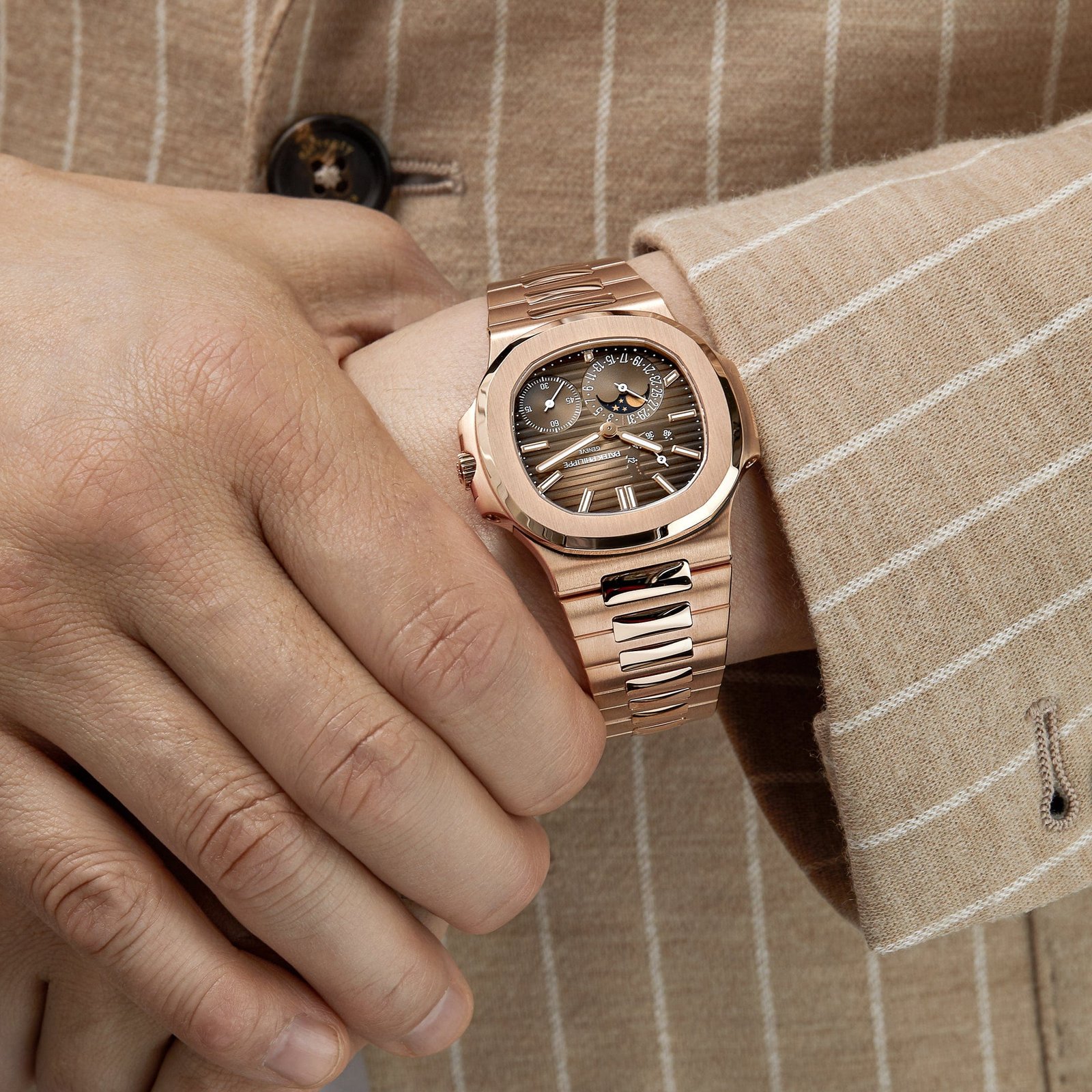 Nautilus Moon Phases Rose Gold (2024) 9 Nautilus Moon Phases Rose Gold (2024) - Image 9