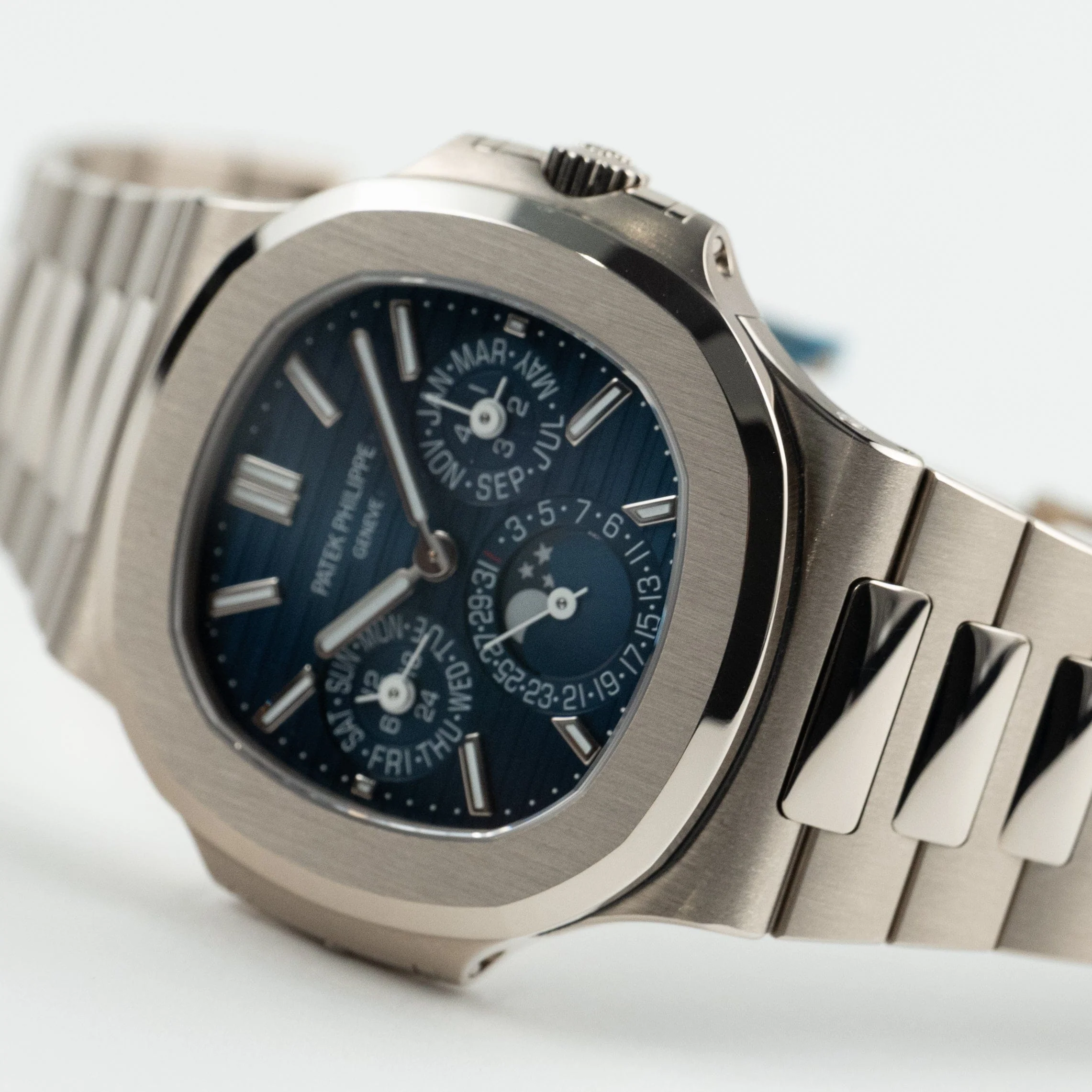 Nautilus Perpetual Calendar Moon Phases (2024) 3 Nautilus Perpetual Calendar Moon Phases (2024) - Image 3