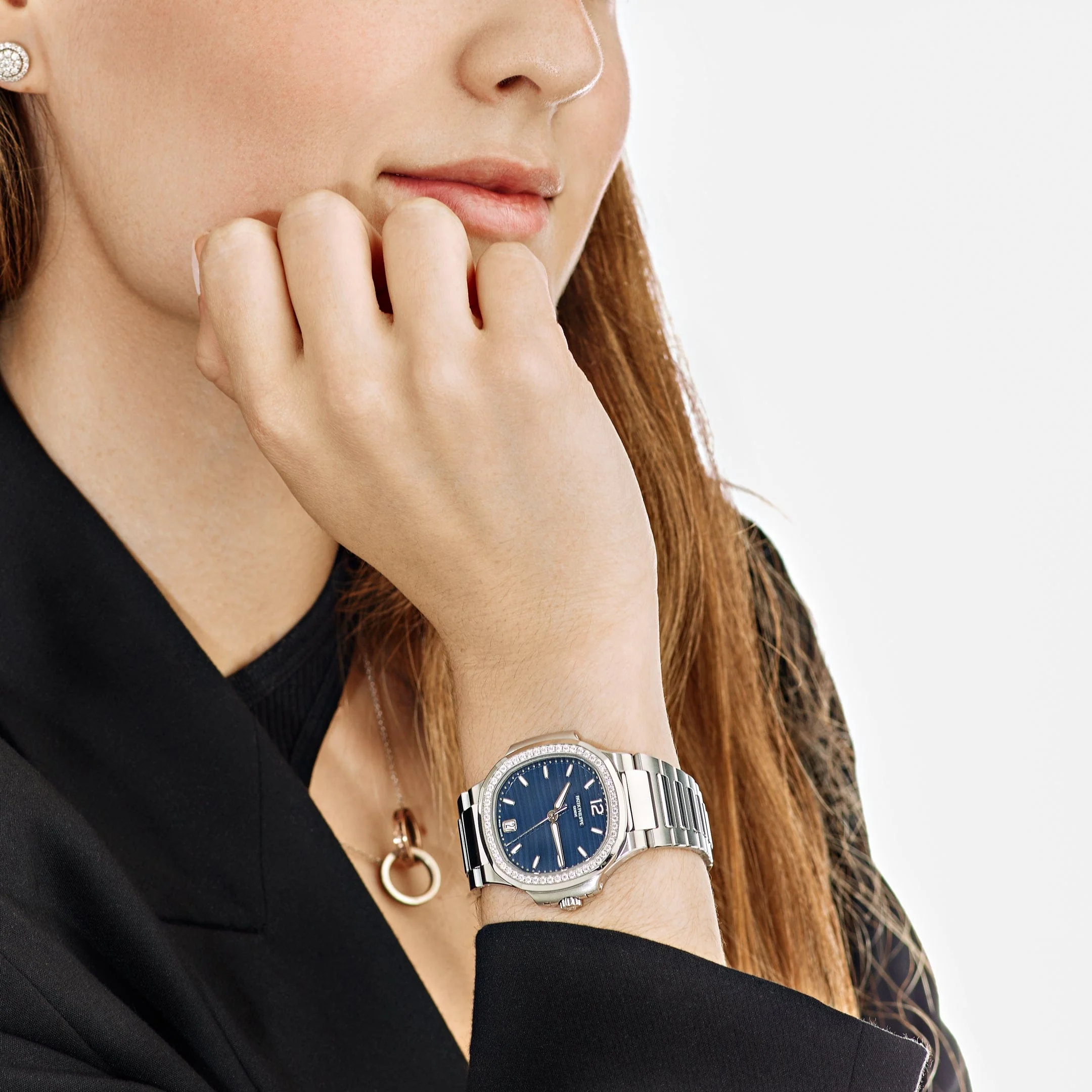 Nautilus 'Ladies' Blue Dial Diamond Bezel (2025) 9 Nautilus 'Ladies' Blue Dial Diamond Bezel (2025) - Image 9