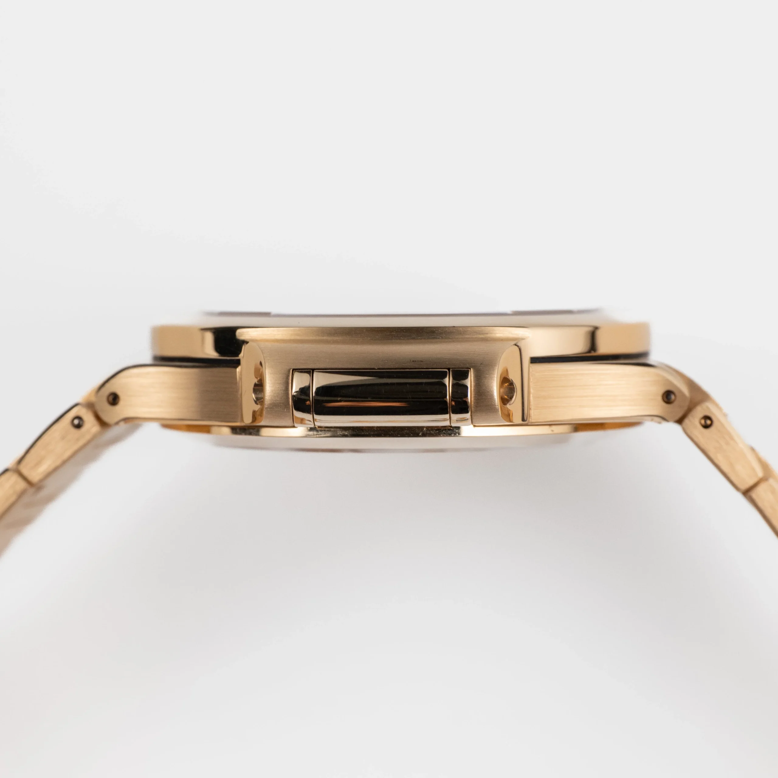 Nautilus 'Ladies' Rose Gold Champagne Golden Dial (2021) 7 Nautilus 'Ladies' Rose Gold Champagne Golden Dial (2021) - Image 7