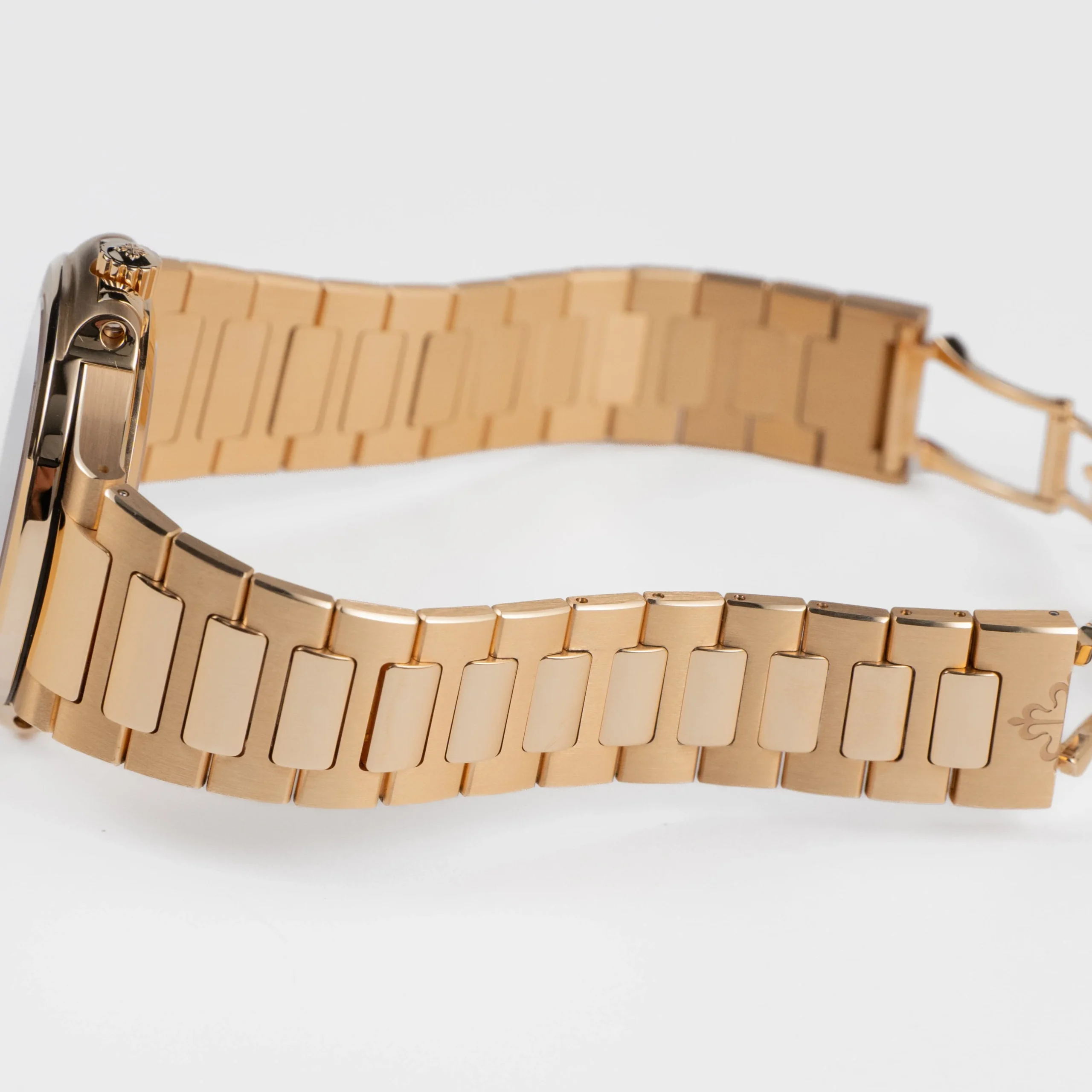Nautilus 'Ladies' Rose Gold Champagne Golden Dial (2021) 11 Nautilus 'Ladies' Rose Gold Champagne Golden Dial (2021) - Image 11