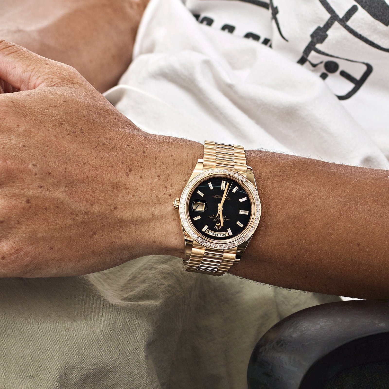 Day-Date Yellow Gold Onyx Baguette Diamond Dial Baguette Bezel 9 Day-Date Yellow Gold Onyx Baguette Diamond Dial Baguette Bezel - Image 9