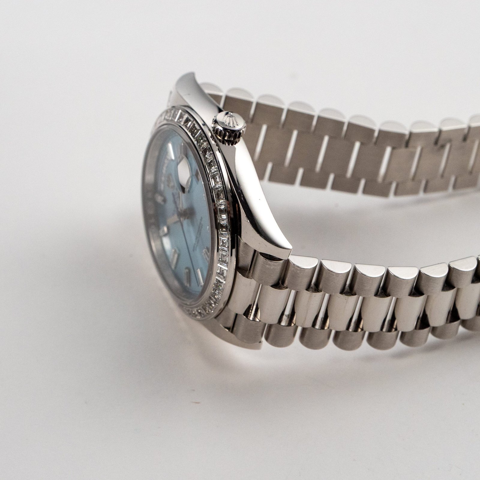 Day-Date Platinum Diamond Bezel Ice Blue Diamond Dial (2017) 12 Day-Date Platinum Diamond Bezel Ice Blue Diamond Dial (2017) - Image 12