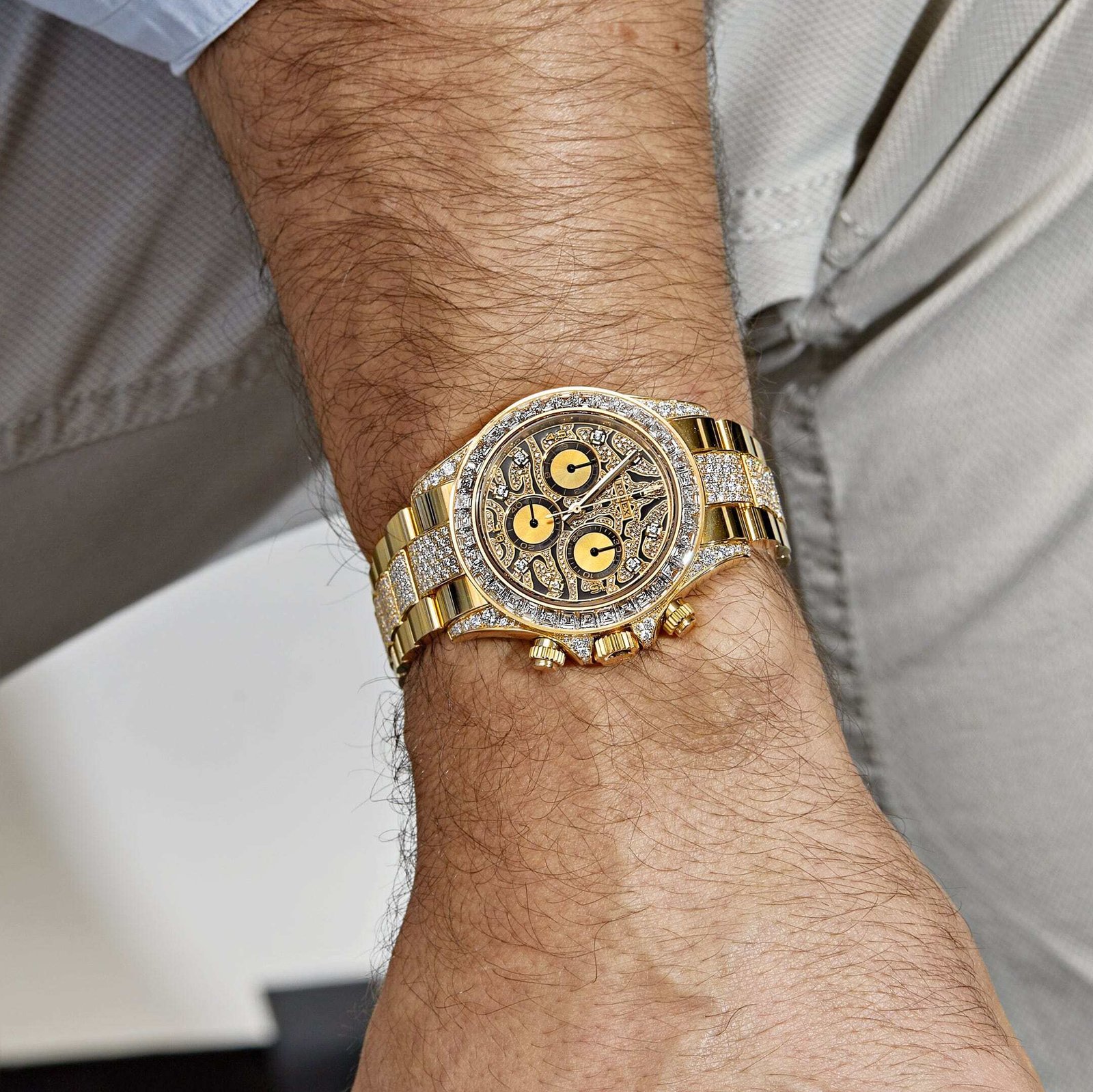 Daytona 'Eye of the Tiger' Yellow Gold Diamond Accents 4 Daytona 'Eye of the Tiger' Yellow Gold Diamond Accents - Image 4